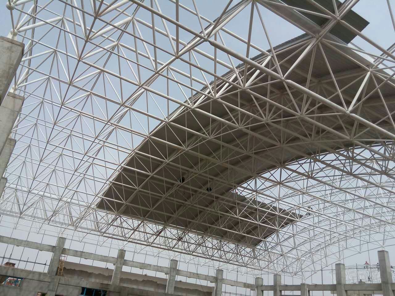 江油青岛一汽网架